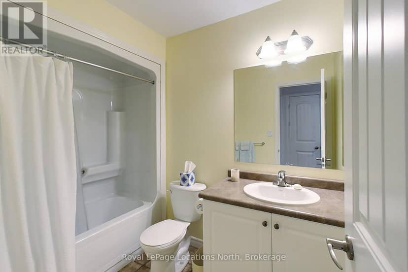 18 - 111 Empire Lane — photo 37 of 40