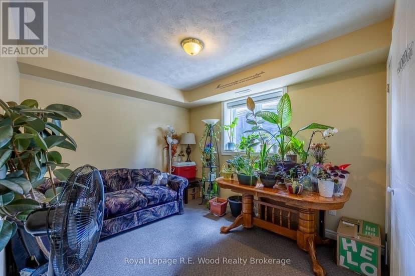 46 Oak Street — photo 11 of 39