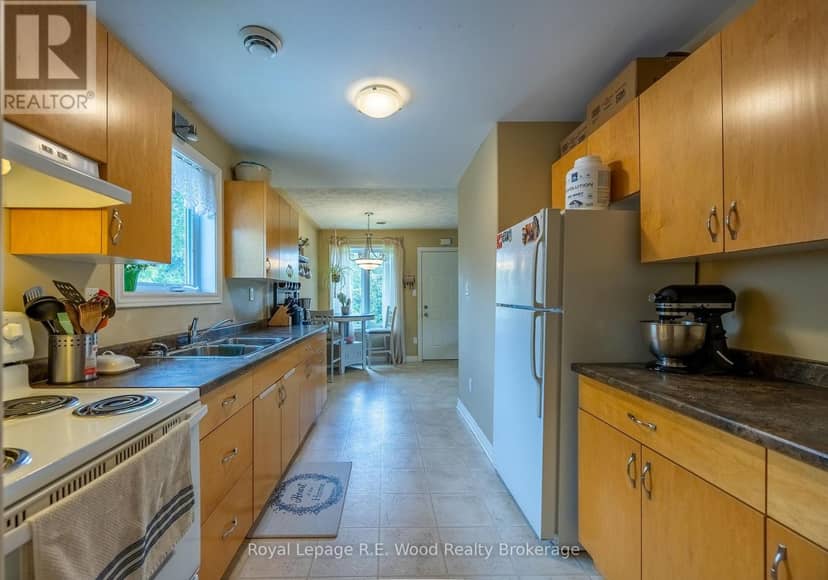 46 Oak Street — photo 22 of 39