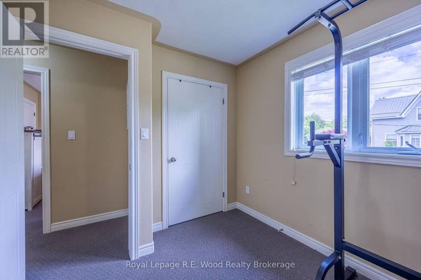 46 Oak Street — photo 28 of 39