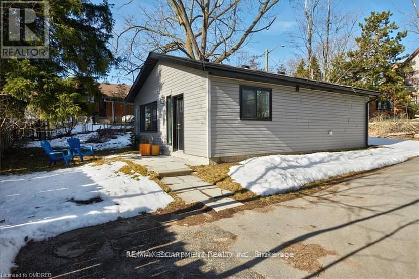 #1, #2, #3 - 210 Owen Street — photo 25 of 40