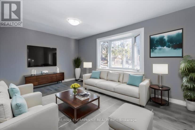#1, #2, #3 - 210 Owen Street — photo 6 of 40