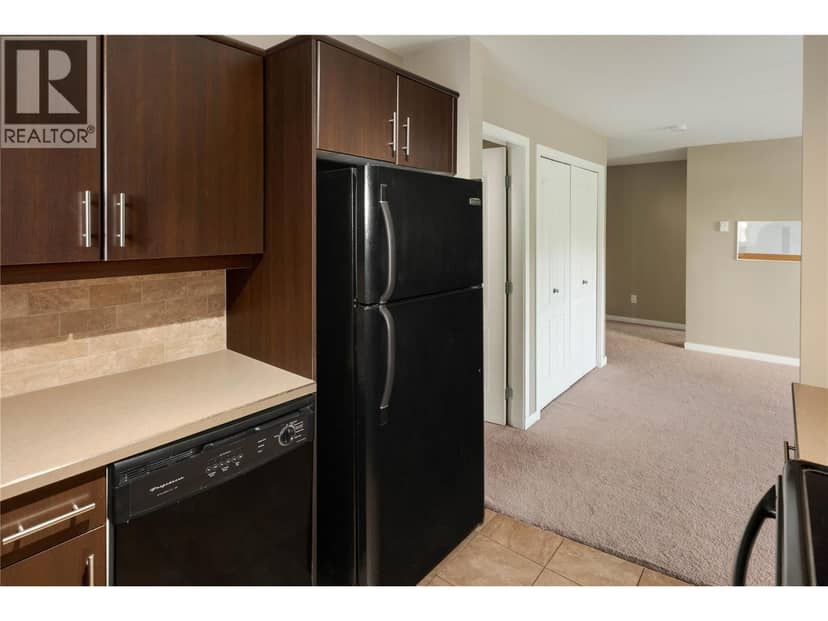 325 MCINTOSH Road Unit# 1108, Kelowna, photo 4