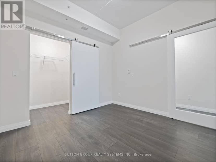 404 - 108 Garment Street — photo 21 of 40