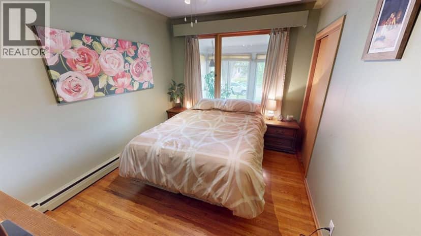312 3 Street W — photo 14 of 29