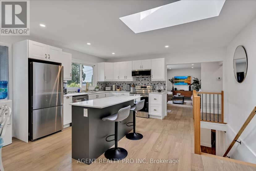 21 Oriole Road — photo 18 of 40