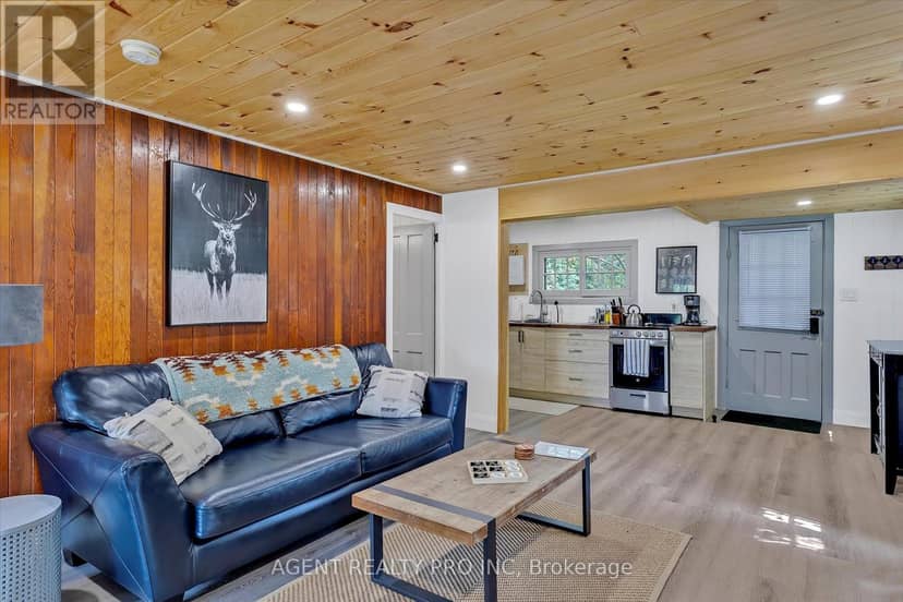 21 Oriole Road — photo 38 of 40