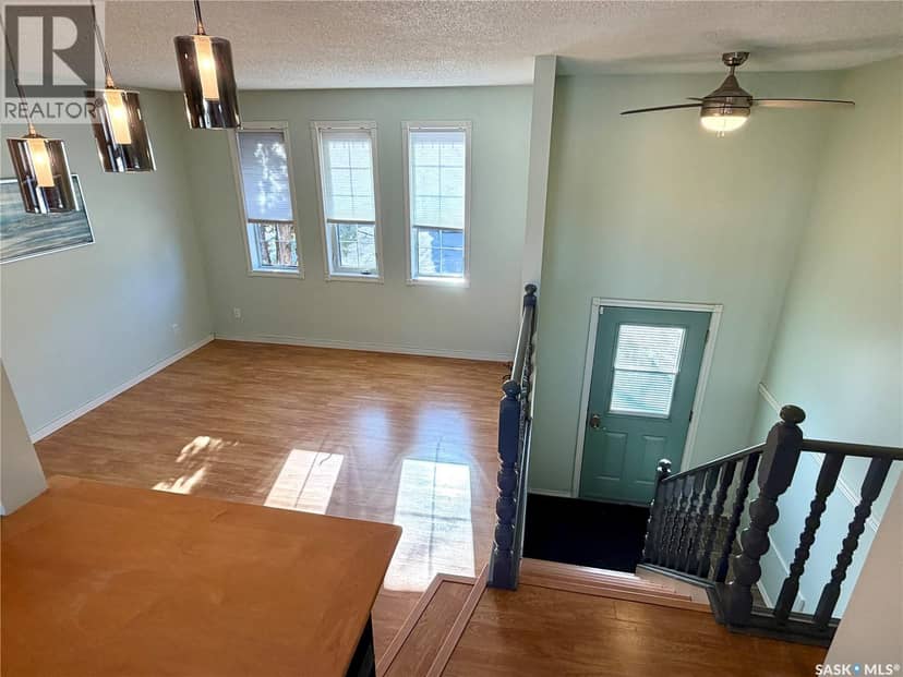135 memorial DRIVE — photo 10 of 40