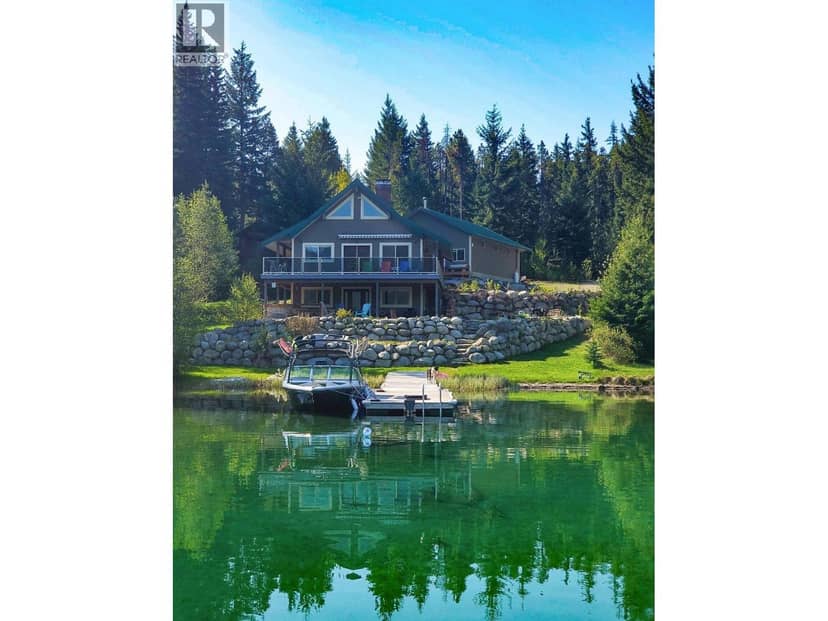 7068 GUN LAKE WEST Road, Gold Bridge