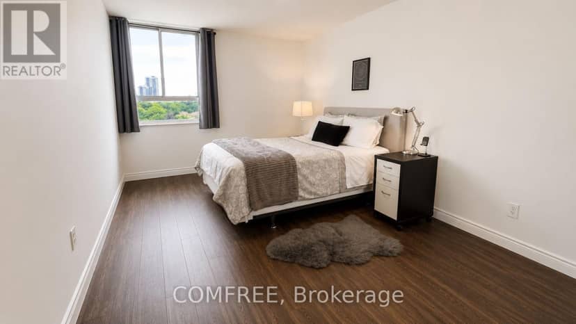 412 - 1 Massey Square, Toronto, photo 8