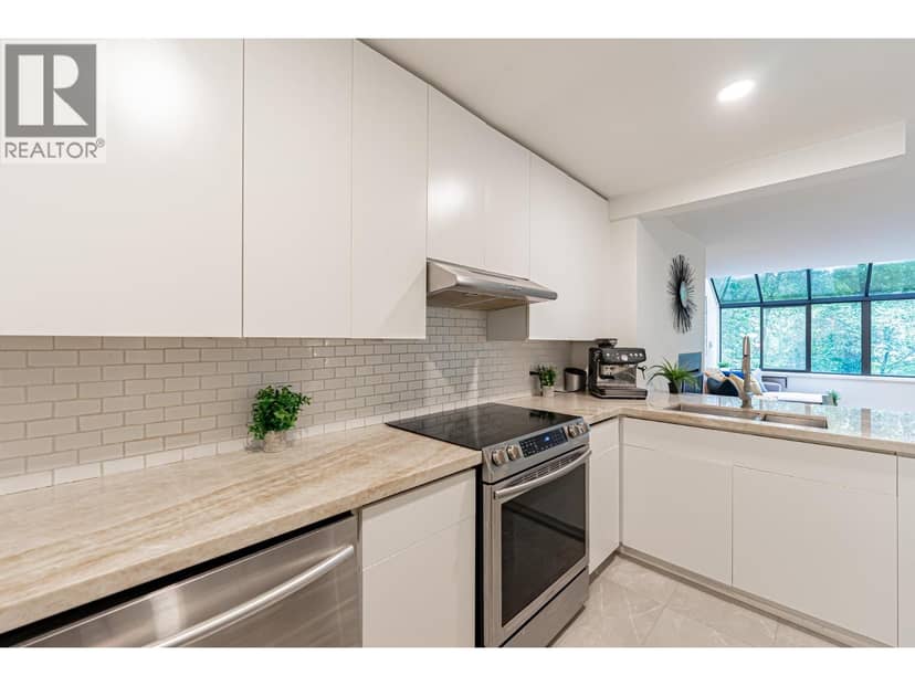5 1786 ESQUIMALT AVENUE, West Vancouver, photo 8