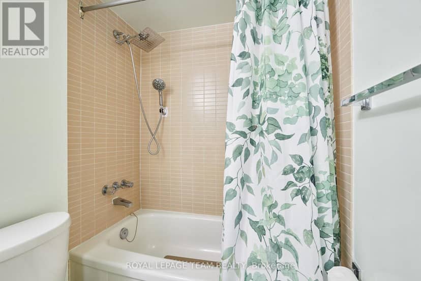 415 - 80 Sandcastle Drive N — photo 26 of 40