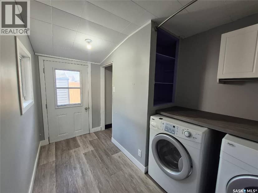 826 Chaplin STREET E — photo 13 of 34