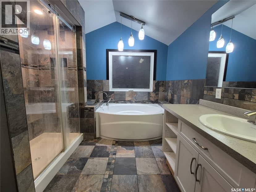 826 Chaplin STREET E — photo 21 of 34