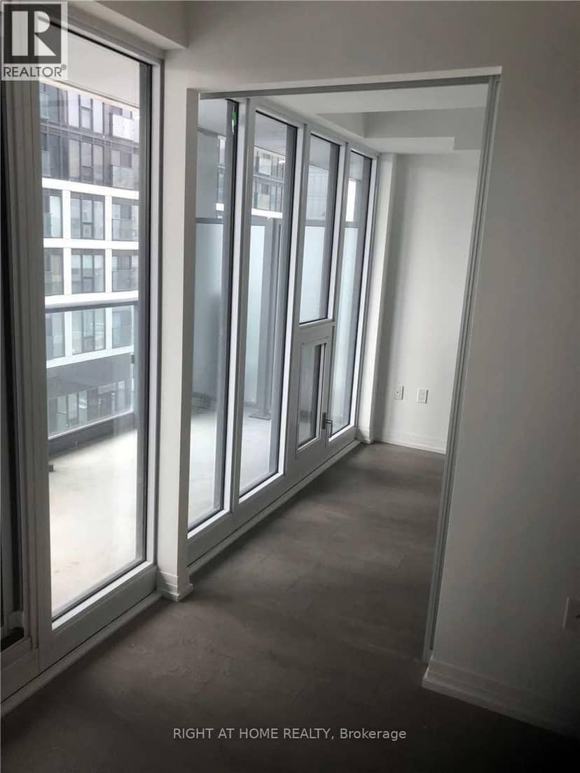 818 - 251 Jarvis Street — photo 4 of 12
