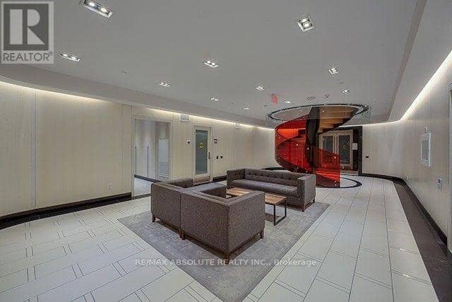 3007 - 30 Roehampton Avenue — photo 13 of 16