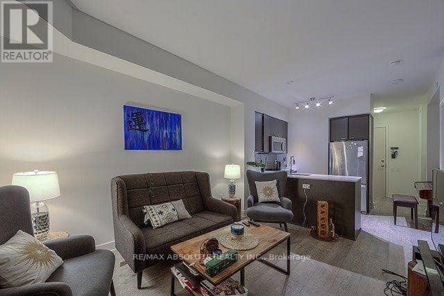 3007 - 30 Roehampton Avenue — photo 7 of 16