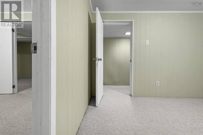 6143 Little Harbour Road — photo 31 of 40