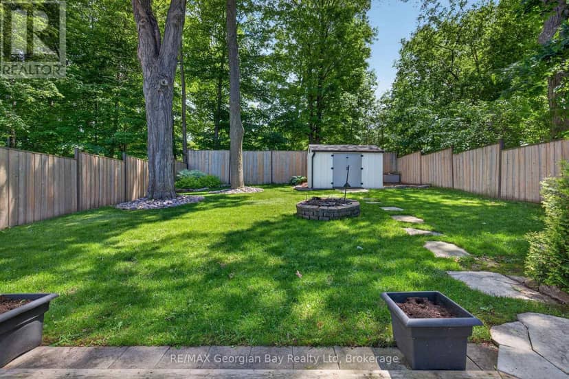 241 Donalda Street — photo 23 of 33