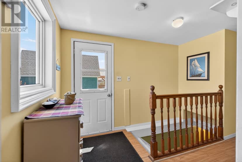 105 Riverside Drive — photo 6 of 36