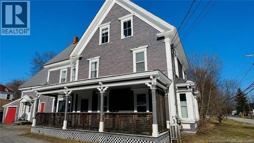 132 Broadway Street — photo 2 of 40