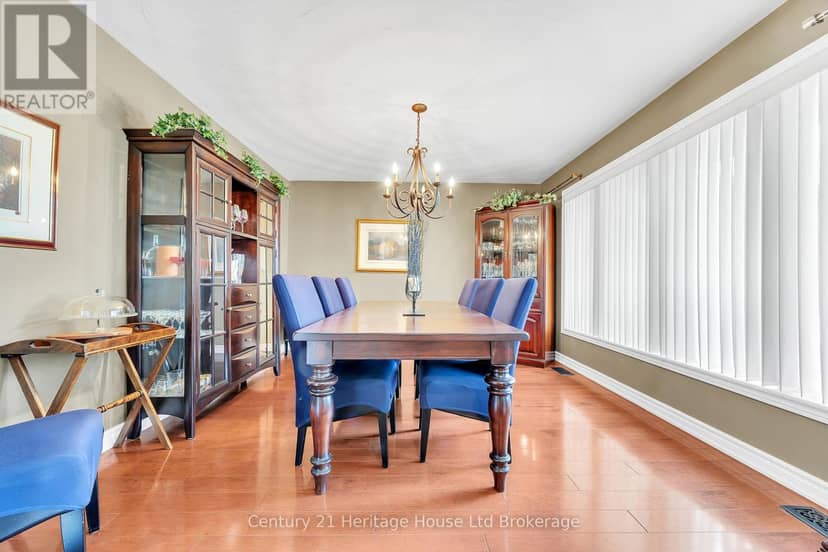 42 Alexander Avenue — photo 10 of 34