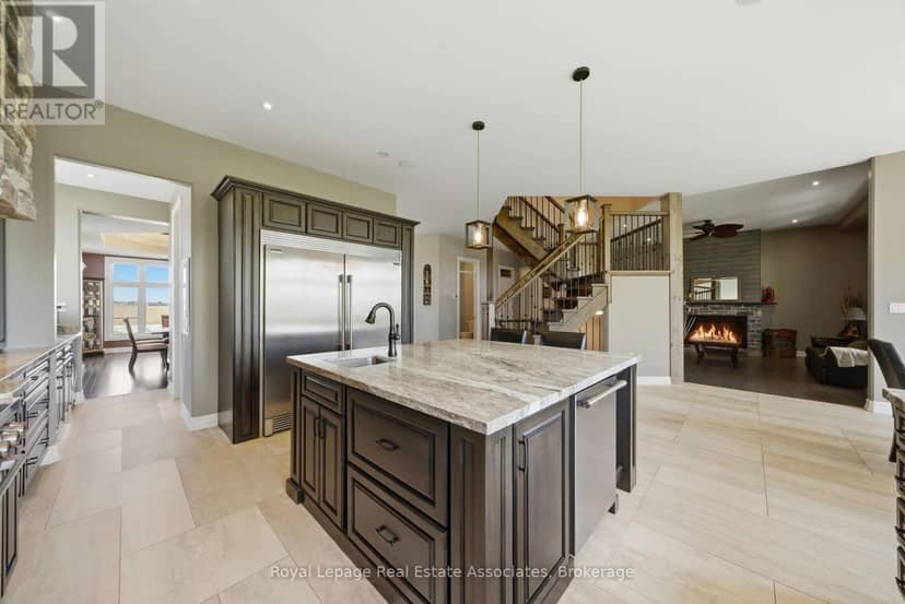 43 Third Road E — photo 10 of 40