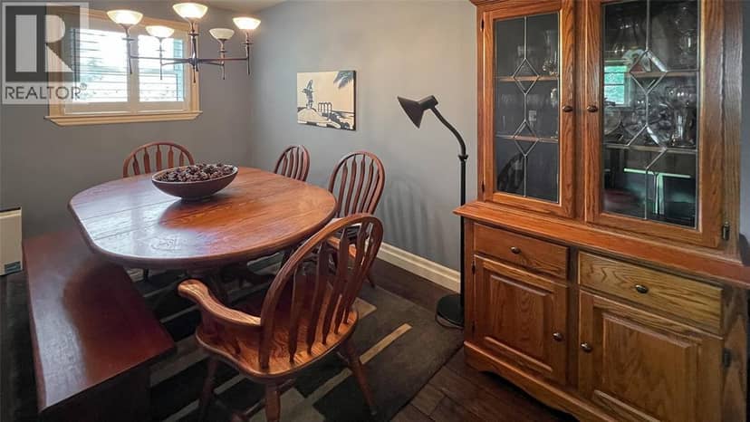 1275 Webster Drive — photo 11 of 25