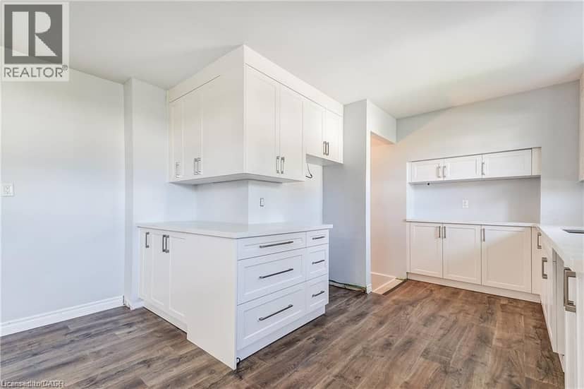 480 CAVAN Street — photo 15 of 36