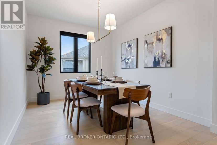 12 Macneil Court — photo 10 of 40