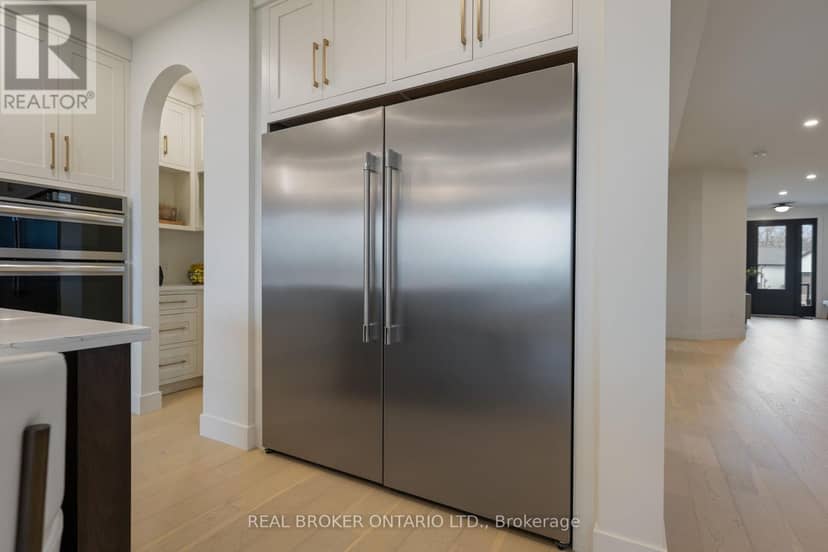 12 Macneil Court — photo 20 of 40