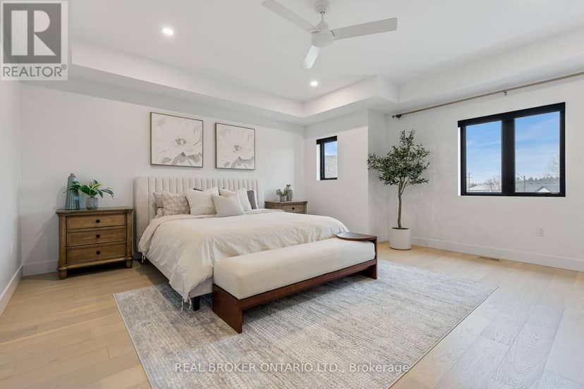 12 Macneil Court — photo 30 of 40