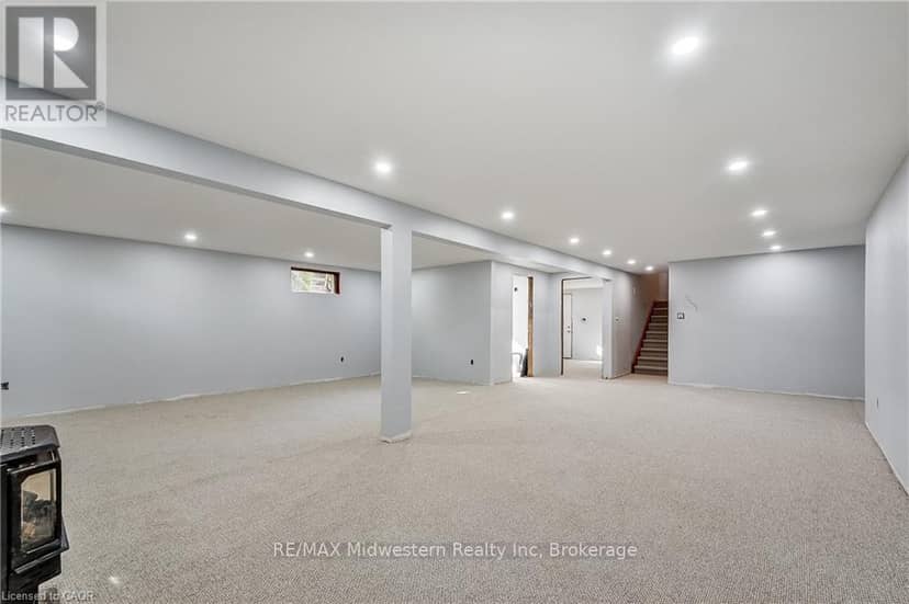 480 Cavan Street — photo 21 of 36