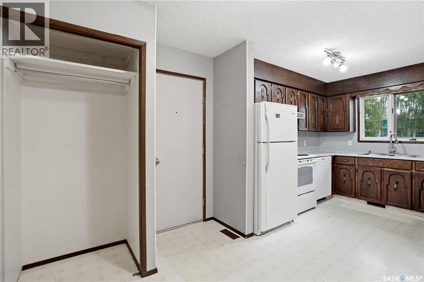 309 Shepard STREET — photo 16 of 40
