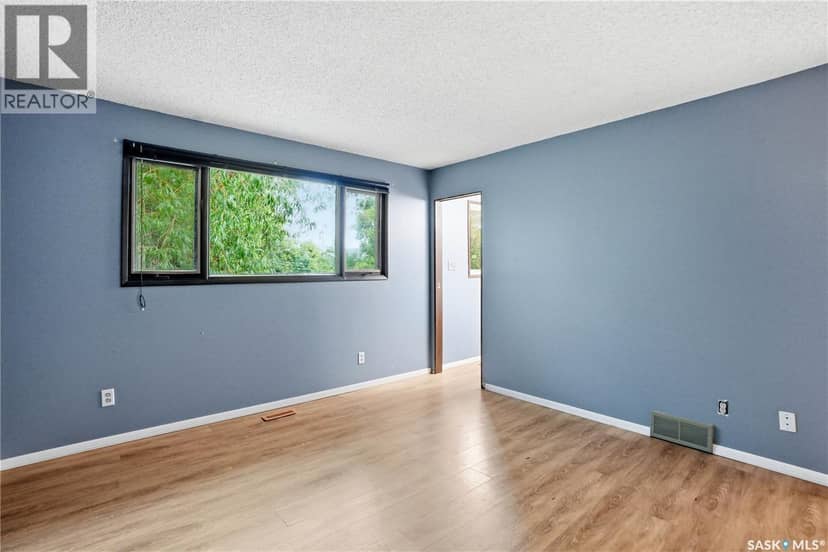 309 Shepard STREET — photo 26 of 40