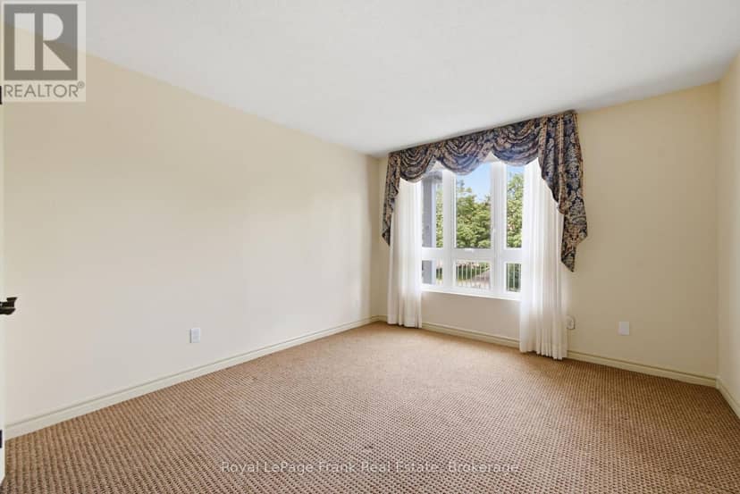 110 - 51 Rivermill Boulevard — photo 30 of 40