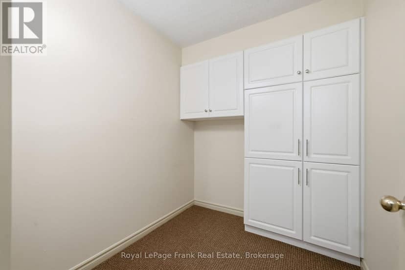 110 - 51 Rivermill Boulevard — photo 35 of 40