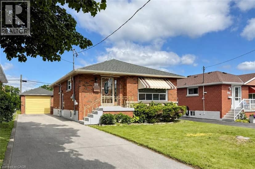 28 WARREN Avenue — photo 1 of 40