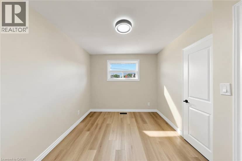 28 WARREN Avenue — photo 12 of 40