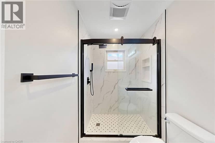 28 WARREN Avenue — photo 16 of 40