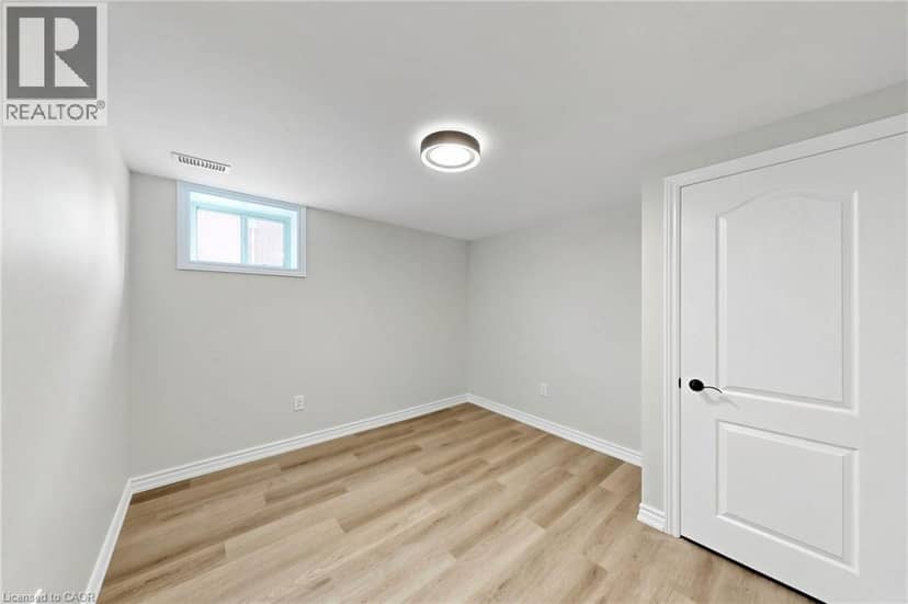 28 WARREN Avenue — photo 27 of 40