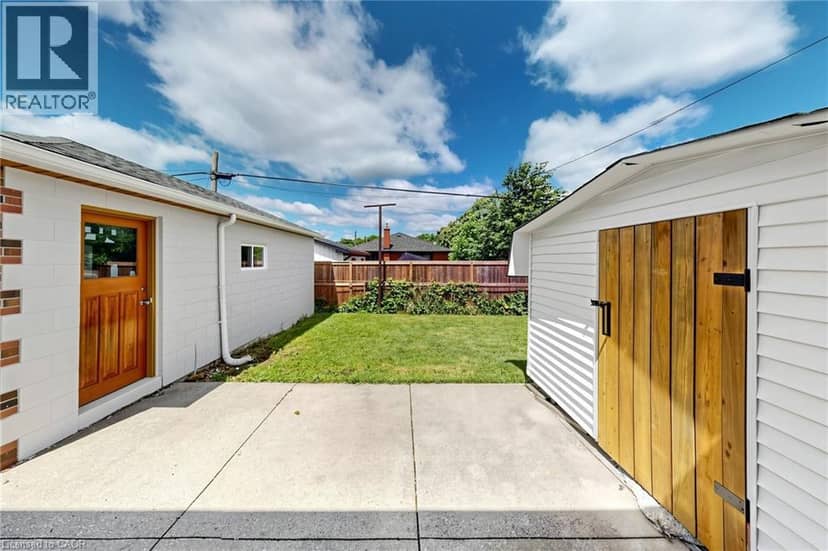 28 WARREN Avenue — photo 37 of 40