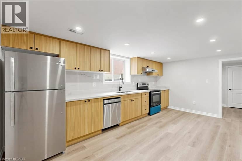 28 WARREN Avenue — photo 5 of 40