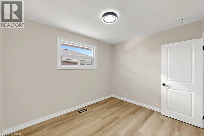 28 WARREN Avenue — photo 8 of 40