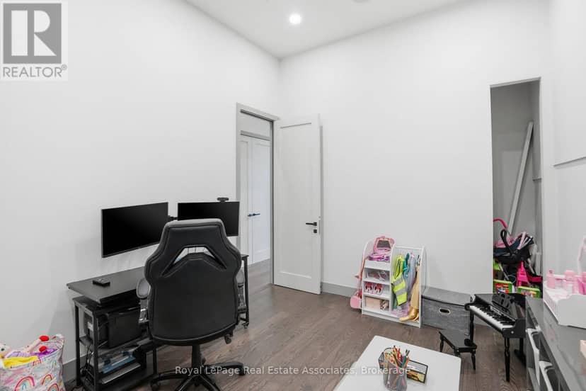 357B Melrose Street — photo 38 of 40