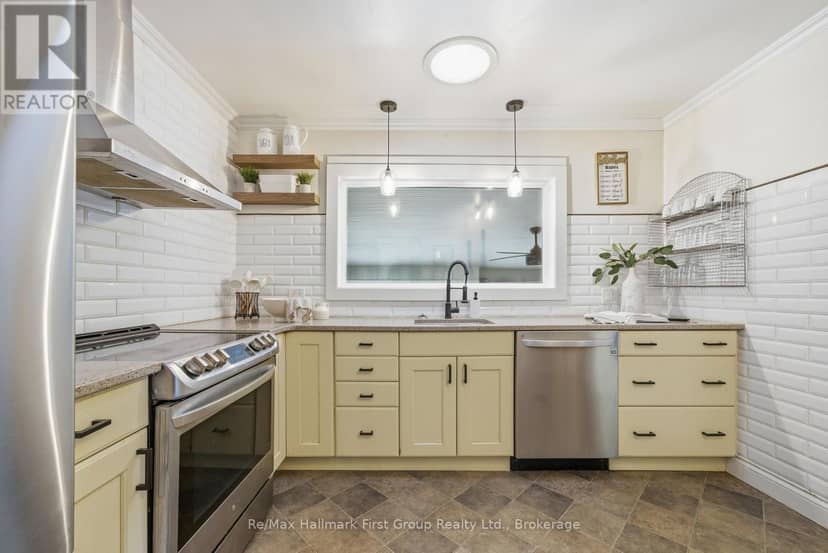 41 Freeman Drive — photo 16 of 40