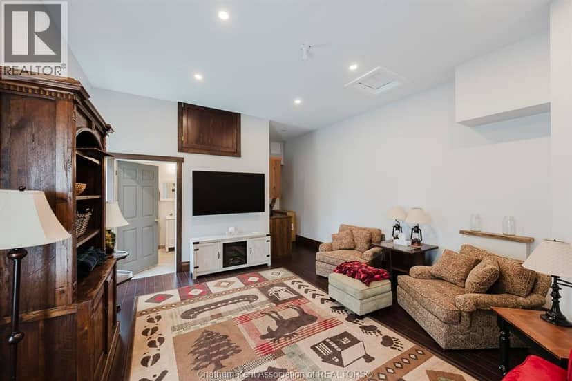 22678 Johnston Line — photo 35 of 40
