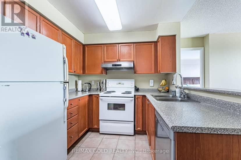 701 - 2545 Erin Centre Boulevard — photo 7 of 40