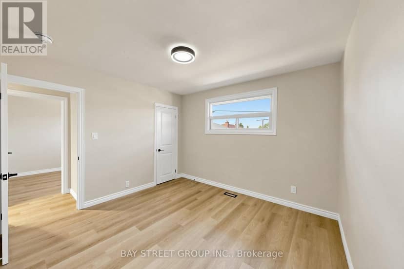 28 Warren Avenue — photo 10 of 40