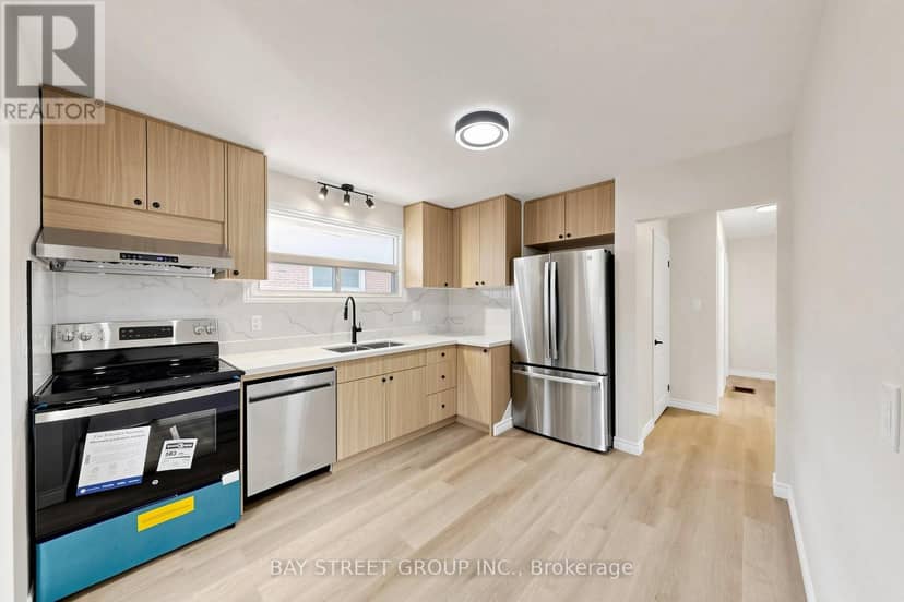 28 Warren Avenue — photo 5 of 40